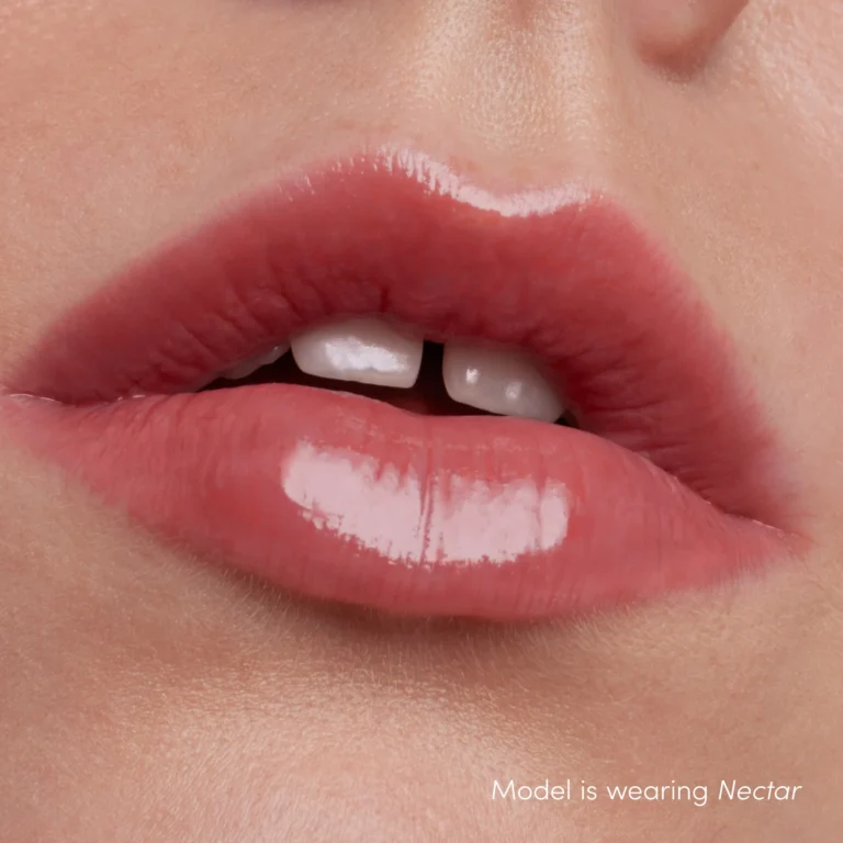 ColorLuxe Lip Glaze Nectar lips